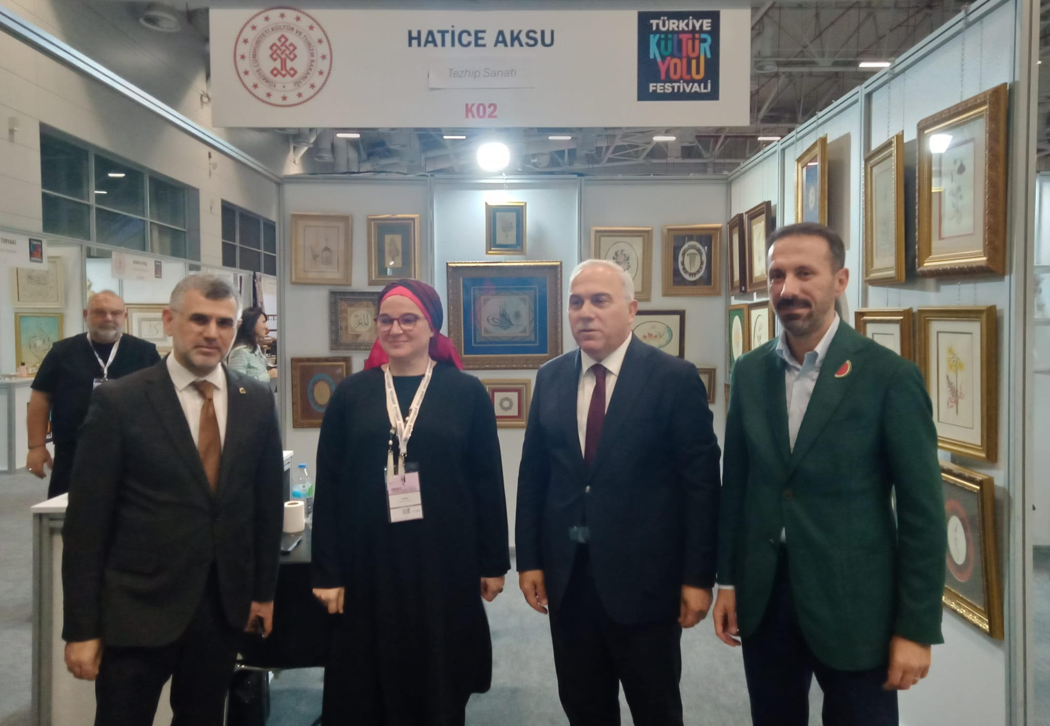  haticeaksu-sergi-kapak